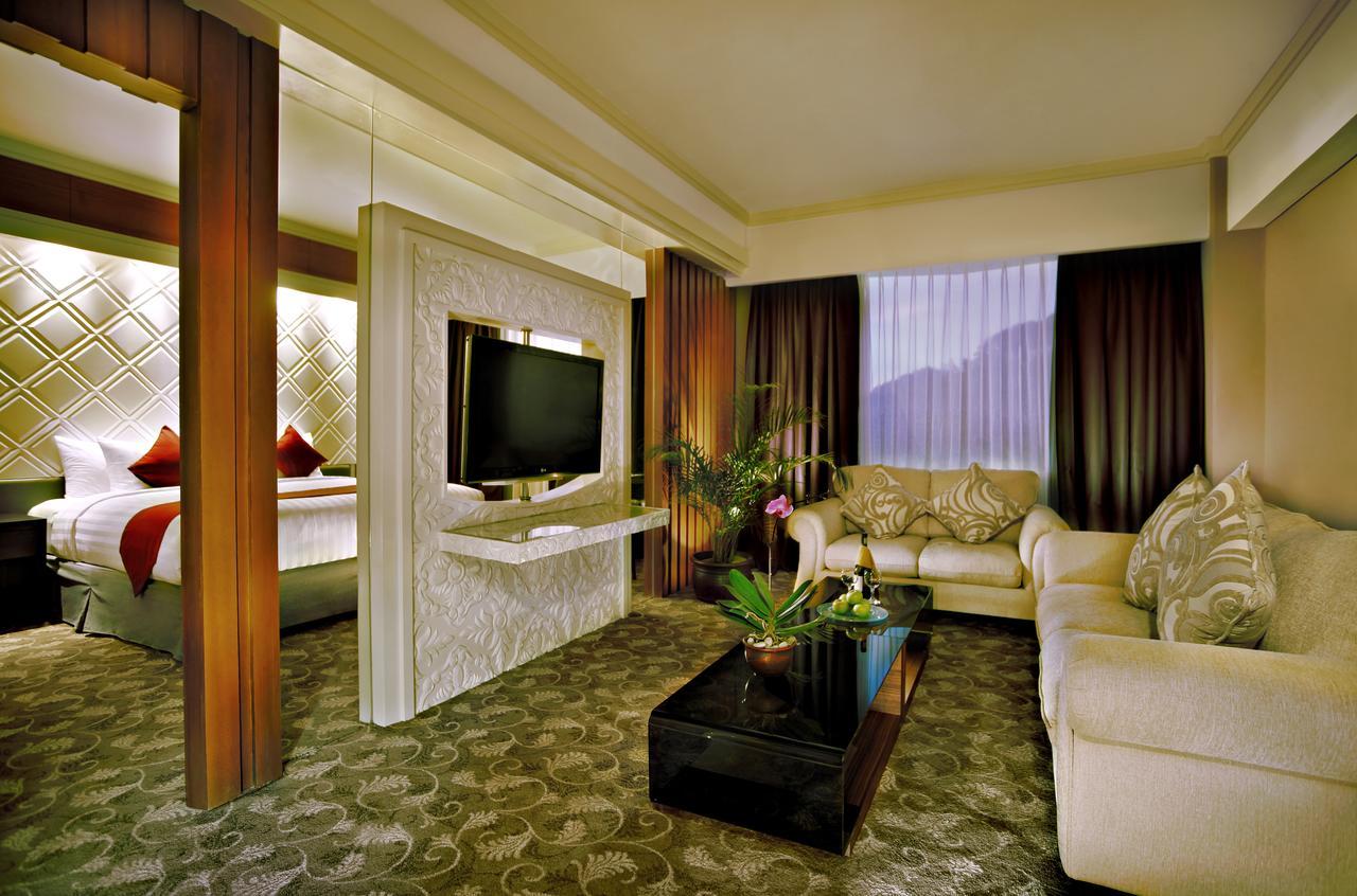 Atria Hotel Magelang Eksteriør bilde